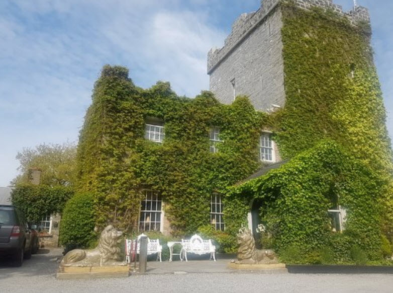 Cloonacauneen Castle, Ireland